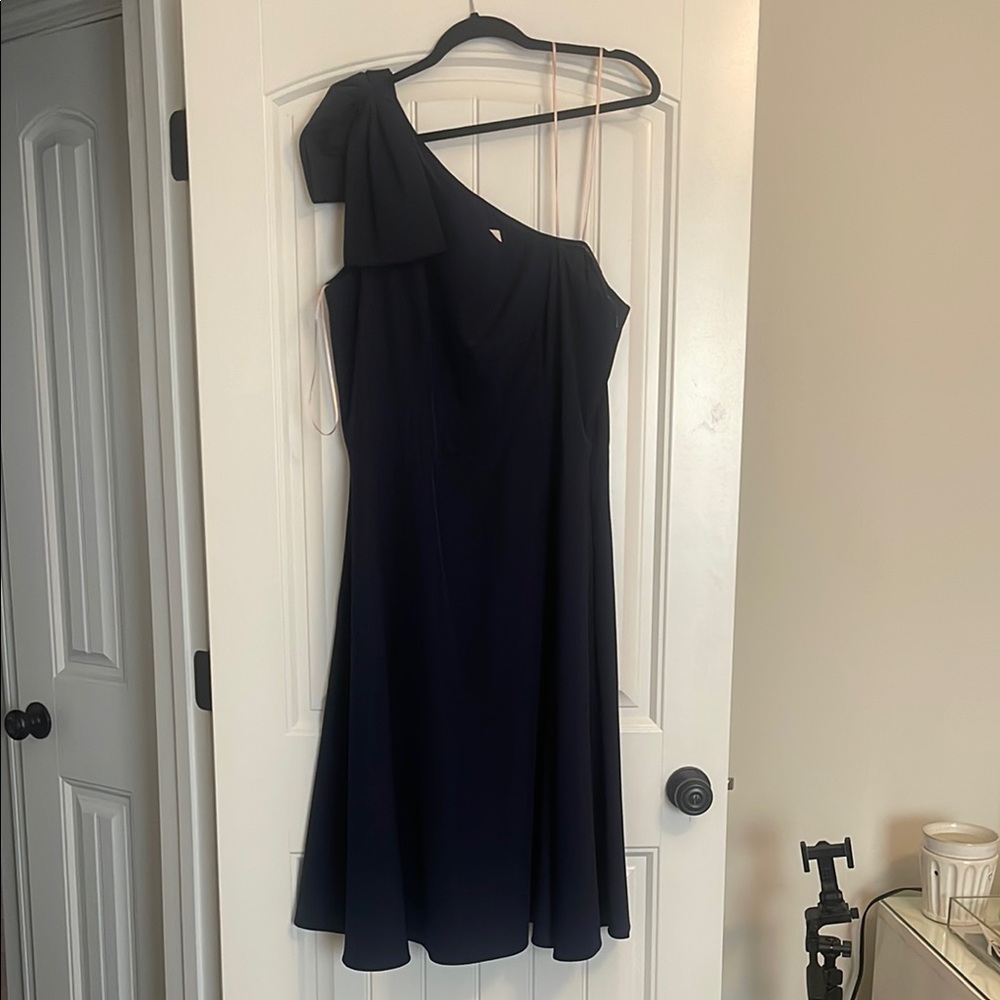 Gal Meets Glam Elegant Navy Blue One-Shoulder Dress